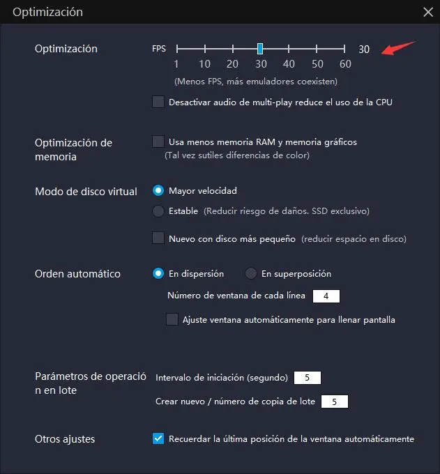 ¿Cómo ajustar la CPU y la RAM en el emulador para que el juego funcione mejor?