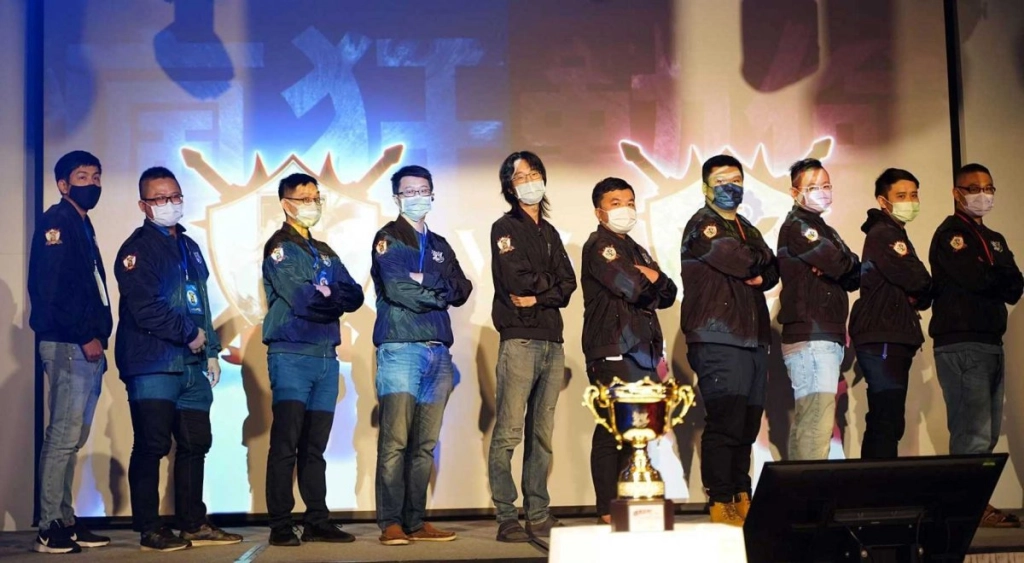 《三國群英傳M》百萬獎金爭霸賽冠軍出爐 「動力火車」熱血代言開唱響徹全場 現場預告10月27日大改版並加開全新伺服器「至尊」