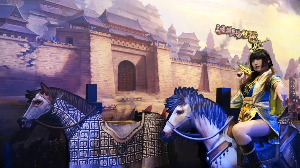 《三國群英傳M》百萬獎金爭霸賽冠軍出爐 「動力火車」熱血代言開唱響徹全場 現場預告10月27日大改版並加開全新伺服器「至尊」