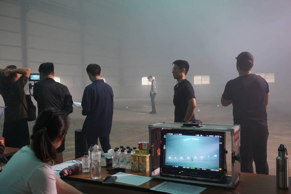 《極限街籃》公開代言人身分　百變 時裝讓你Show自我！