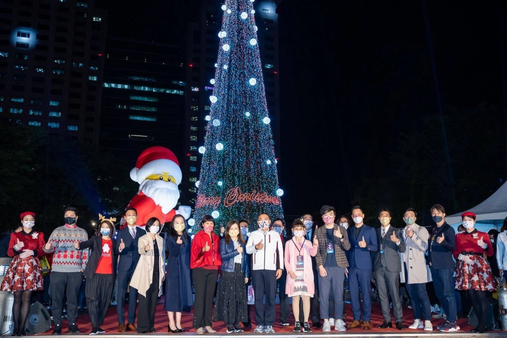 艾肯攜手新北歡樂耶誕城 邀你一起玩樂耶誕