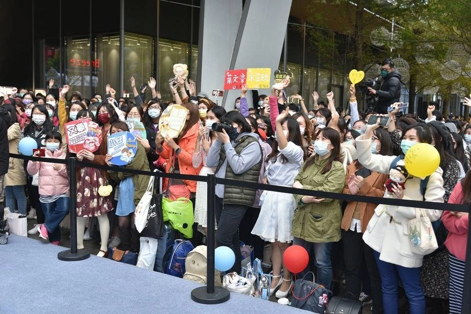 一如既往 戀與情深 《戀與製作人》與玩家同慶2週年