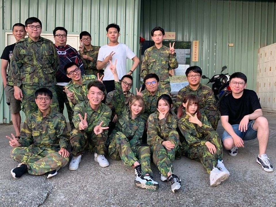 美腿系實況主挑戰500元環島觀眾大方斗內破萬元