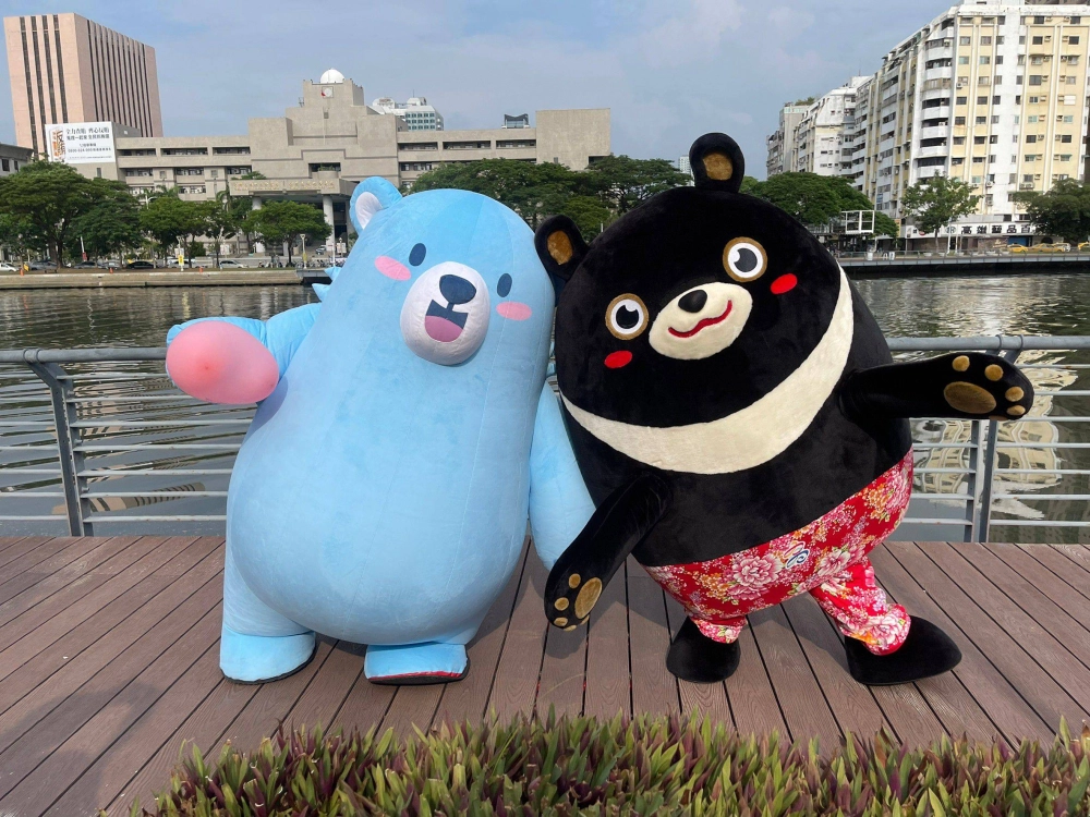 2021跟著《天諭》登上「高雄愛.月熱氣球」浪漫升空偽出國